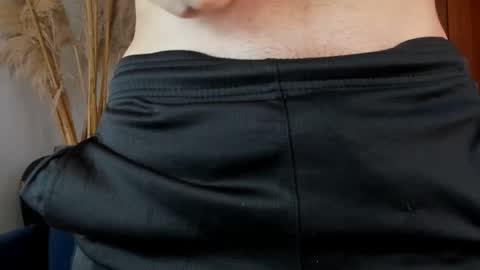 Axel Raven online show from November 2025 07:58:01 PM