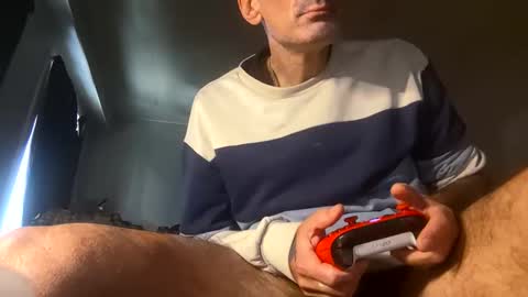 Snapshot of axion13 chatting on November 2025 11:31:02 AM axion13 online show from November 2025 11:31:02 AM