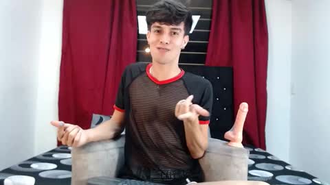 Axxxel  online show from February 2026 01:32:01 AM