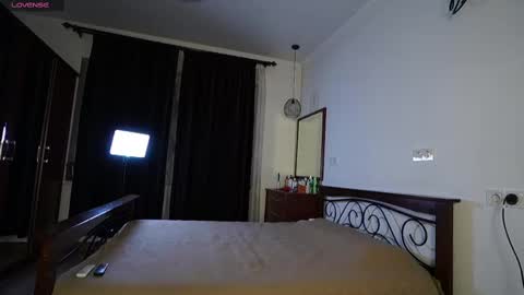 Snapshot of aya__hitakayama chatting on March 2025 01:27:02 PM Aya online show from March 2025 01:27:02 PM