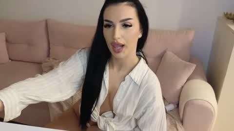 Ayabellle online show from April 2026 09:37:02 PM