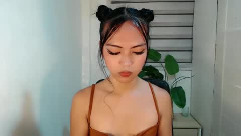 ayalvrs18 online show from February 2025 05:58:01 AM