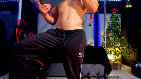 Ayden Miller online show from December 2025 01:22:01 AM