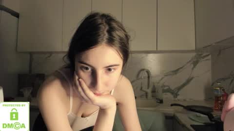 Ayesha online show from January 2026 02:33:02 PM