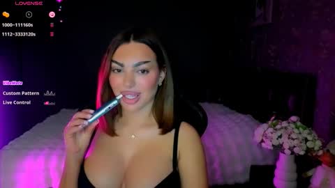  Ayla Demir  online show from February 2026 09:55:01 PM