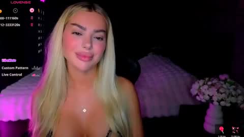 Snapshot of ayla_demir chatting on June 2026 08:13:02 PM Ayla Demir online show from June 2026 08:13:02 PM