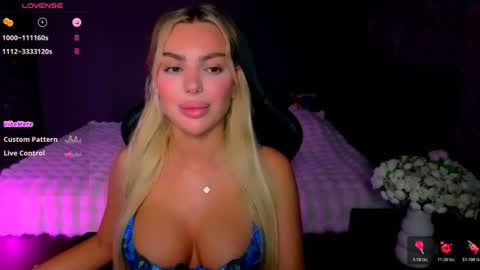 Snapshot of ayla_demir chatting on July 2026 08:04:02 PM Ayla Demir online show from July 2026 08:04:02 PM