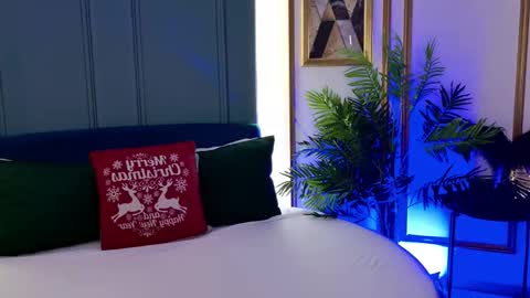 Ayla online show from December 2025 08:03:02 PM