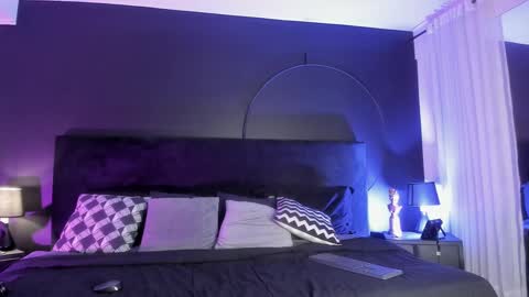 Aylen online show from February 2025 07:43:02 PM