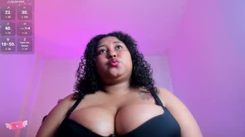 Ayliinn  online show from November 2025 06:02:02 AM