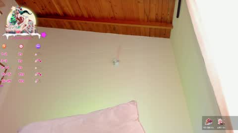 Aylin  online show from December 2024 04:19:02 PM