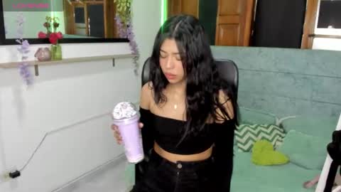 Aysha online show from March 2026 04:18:01 AM