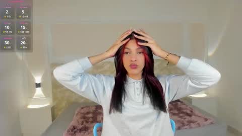 ayshelmoon online show from October 2025 12:46:02 PM