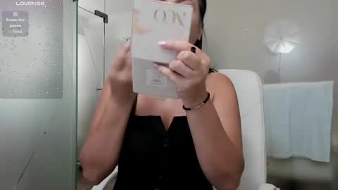 Ayumi online show from September 2025 03:54:01 AM