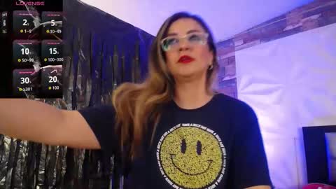 Snapshot of azaahara_ chatting on November 2025 03:40:02 AM Azahara online show from November 2025 03:40:02 AM