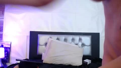 Snapshot of azaahara_ chatting on November 2025 04:07:01 PM Azahara online show from November 2025 04:07:01 PM