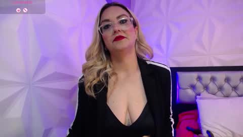 Azahara online show from March 2026 04:03:01 PM