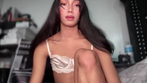 Snapshot of azalea_cum69 chatting on April 2026 05:30:01 PM azalea_cum69 online show from April 2026 05:30:01 PM