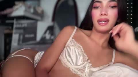 Snapshot of azalea_cum69 chatting on May 2026 06:57:02 PM azalea_cum69 online show from May 2026 06:57:02 PM