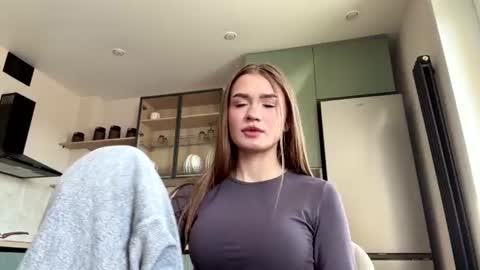 Lily online show from June 2026 09:30:01 AM