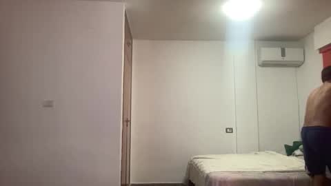 azlansx online show from December 2025 03:07:01 PM