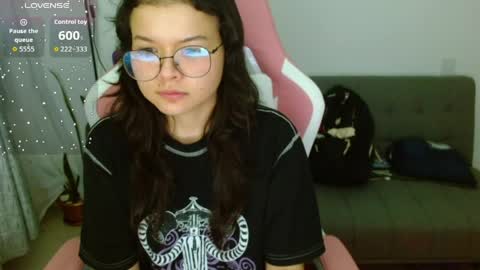 Azu  online show from April 2026 11:29:02 PM