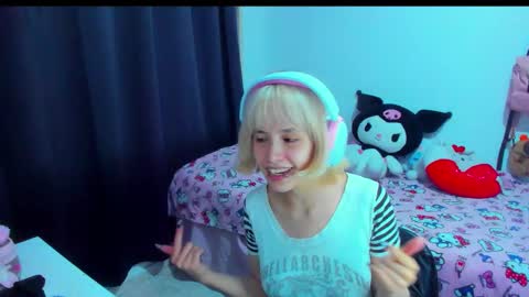 Azu Moure online show from February 2026 02:51:01 AM