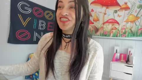 Snapshot of azucenaxxxgp chatting on October 2025 02:42:02 PM Azucena R online show from October 2025 02:42:02 PM