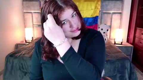 Snapshot of azul_veraa chatting on July 2026 12:18:02 PM Azul online show from July 2026 12:18:02 PM