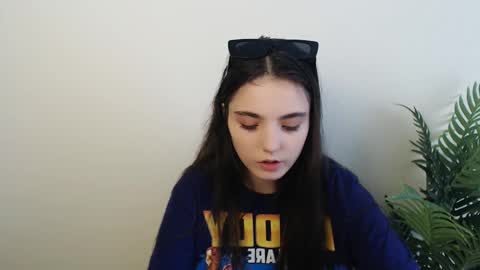 azumi_chan_ online show from October 2025 07:31:02 AM