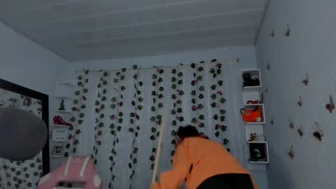 azumi saan online show from October 2025 02:56:02 AM