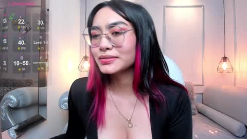 Azura online show from January 2025 01:38:01 AM