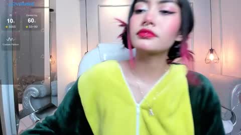 Azura online show from February 2025 07:38:02 PM