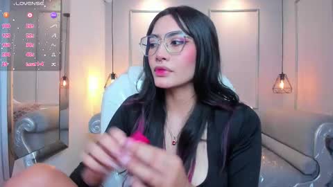 Azura online show from October 2025 07:14:02 PM