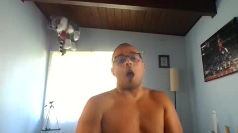 Bourbon online show from October 2025 04:39:01 PM