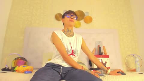 Anny online show from September 2025 07:36:02 PM