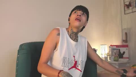 Anny online show from November 2025 04:02:02 AM