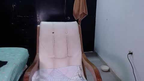 babby_swet online show from November 2025 11:20:01 AM