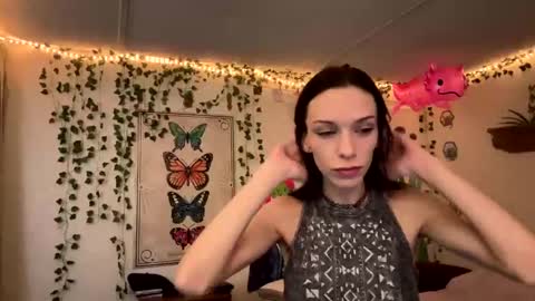 Fern Browning online show from January 2025 02:41:01 AM