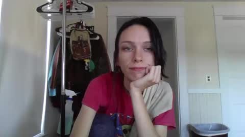 Fern Browning online show from October 2025 01:53:02 PM