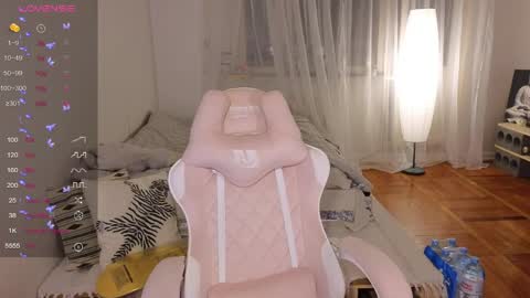 bb adele  online show from April 2026 06:19:01 PM