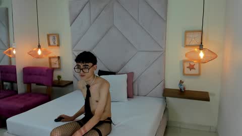 Ander online show from February 2025 12:11:02 PM