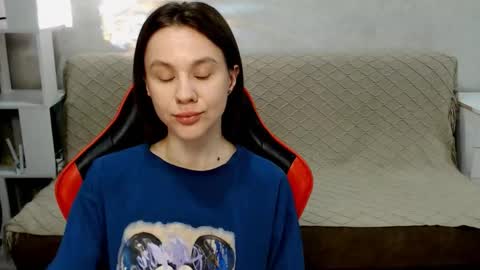 baby_kitte online show from January 2026 03:43:02 AM