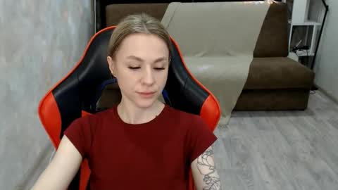 baby_kitte online show from February 2026 04:49:02 AM