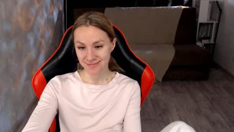 baby_kitte online show from February 2026 04:05:02 AM