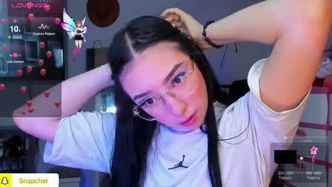 lily online show from November 2025 07:07:02 PM