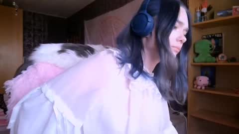 Snapshot of baby_onface chatting on April 2026 09:15:01 AM Alice online show from April 2026 09:15:01 AM