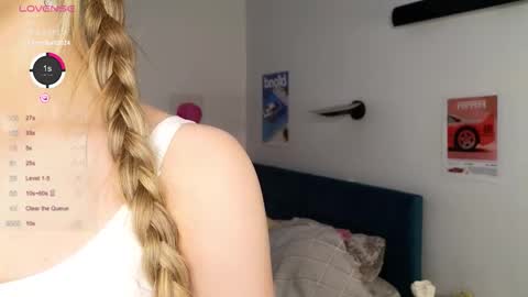 Ruth online show from October 2025 07:12:02 PM