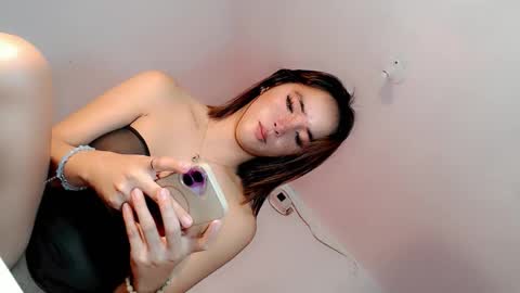 Snapshot of baby_sabrina19 chatting on May 2026 01:56:01 AM baby_sabrina19 online show from May 2026 01:56:01 AM