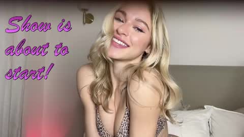 Baby Tavia online show from March 2025 04:11:02 PM